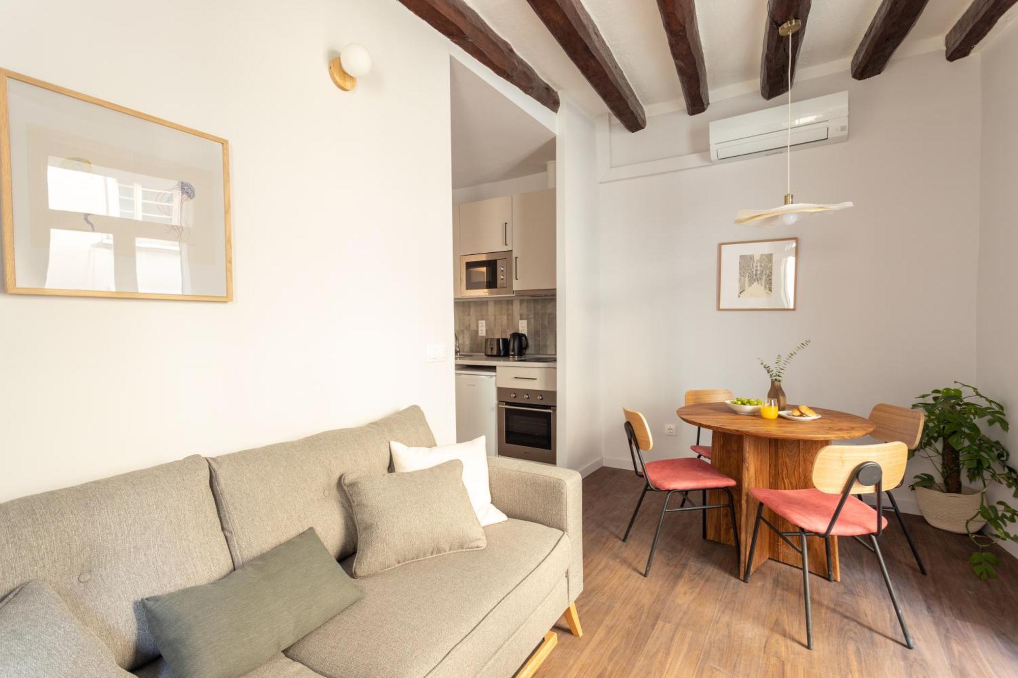 Comfy Stay Barcelona Cathedral Exterior photo